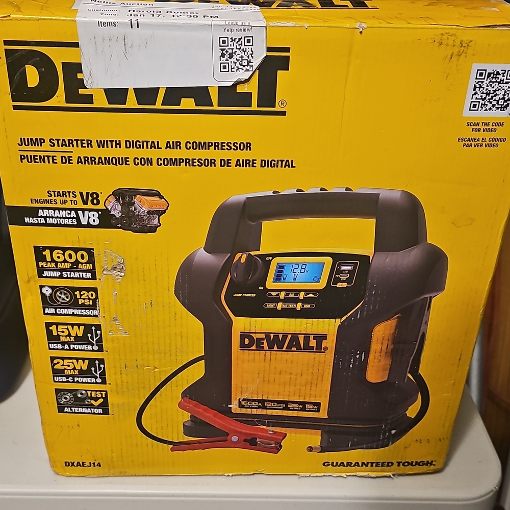 DEWALT Jump Starter with Digital Air Compressor - Black and Yellow